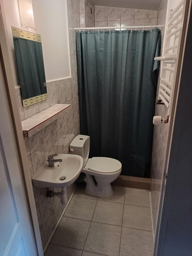 Zajazd Lesny Tuszyn Exteriör bild